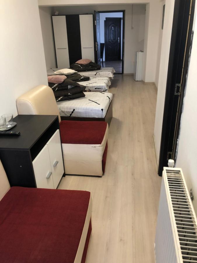 Hostel Mialma 오네슈티 외부 사진